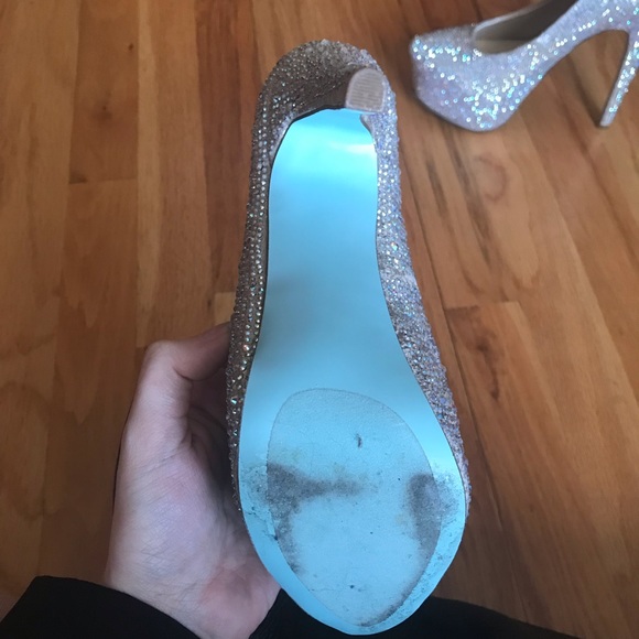 Betsey Johnson Something Blue Pumps - Picture 4 of 6